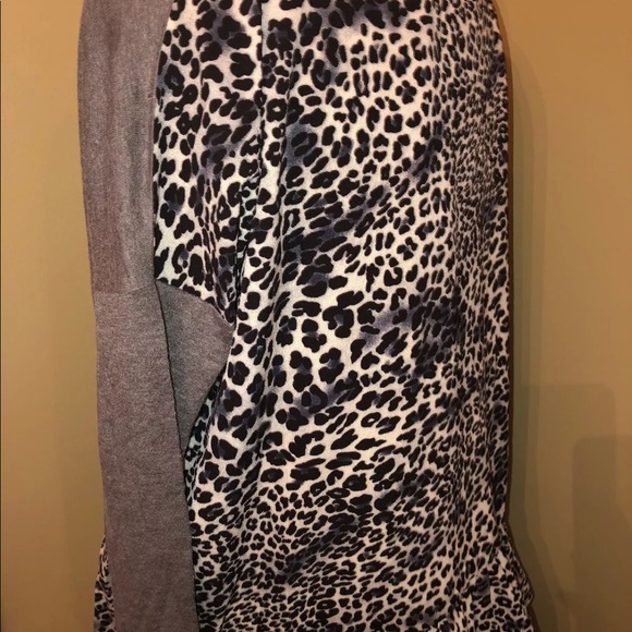 Entro gray and leopard size small brand new - Picture 5 of 8